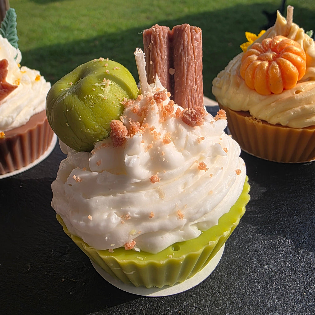 Saurer Apfel-Zimt Cupcakekerze - Kleine Auszeit für die Seele