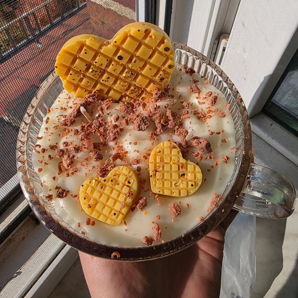 Kaffeeklatsch mit Oma – XXL-Teetassenkerze aus Sojawachs