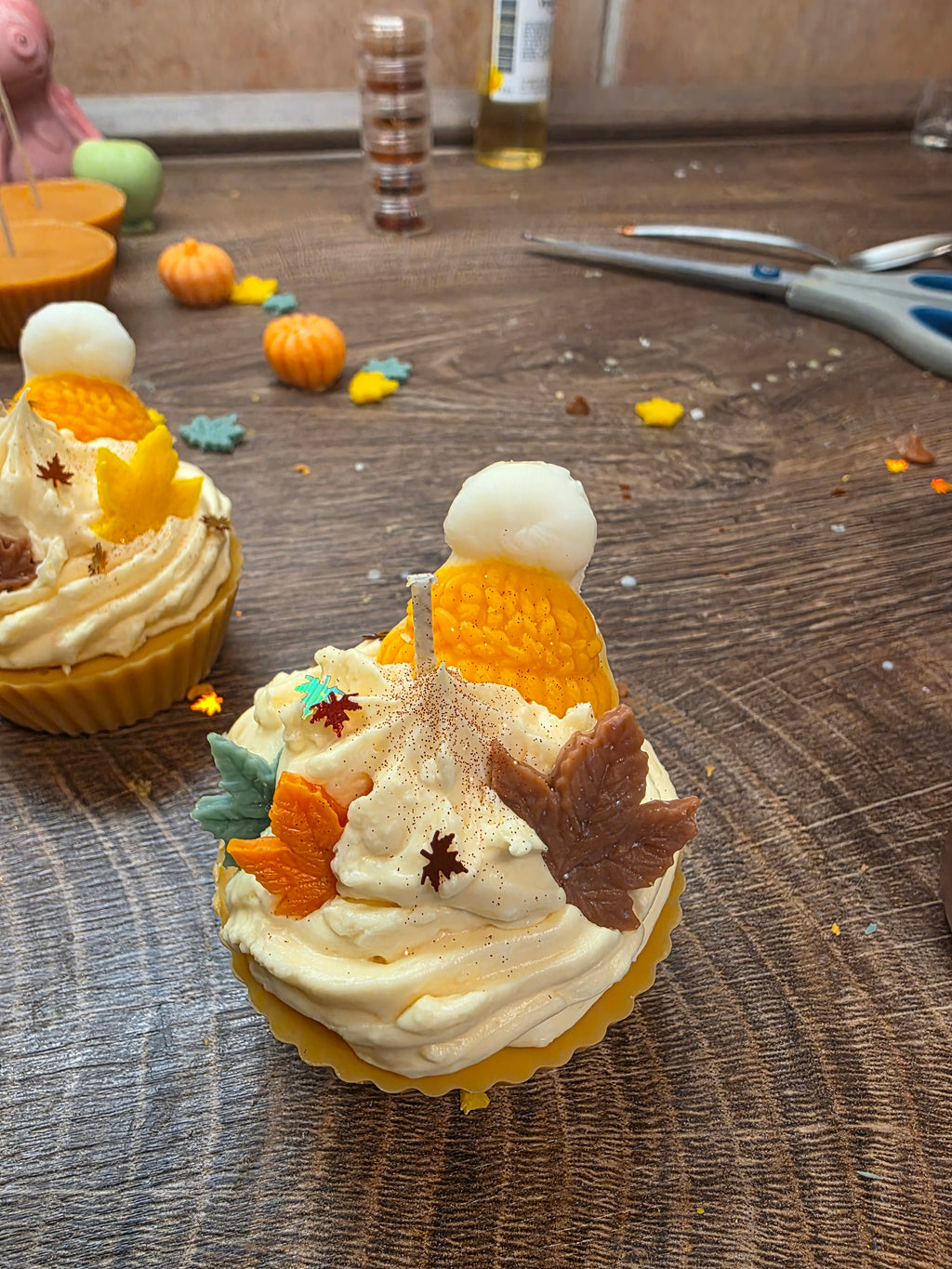 Kleine Herbstwärme Cupcakekerze - Wärme und Geborgenheit für dein Zuhause